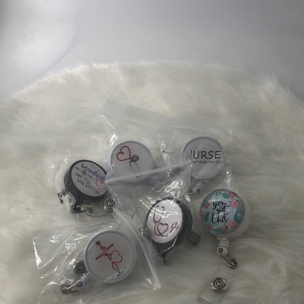 6 Retractable Badge Holders for Nurses-Unisex